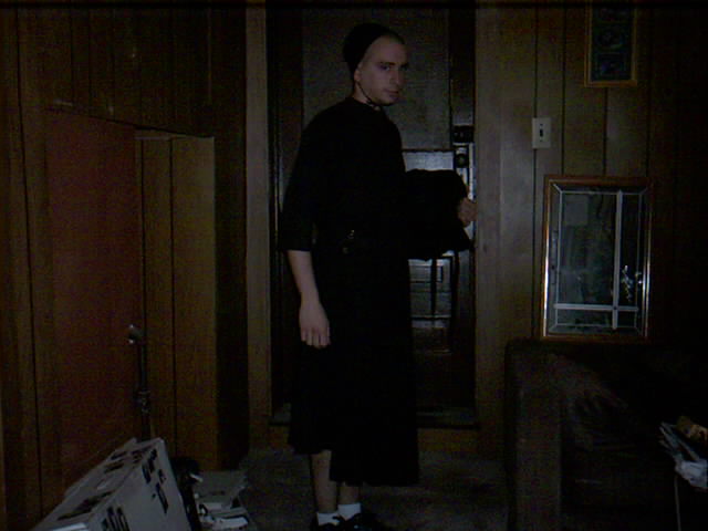 amishdress2.jpg